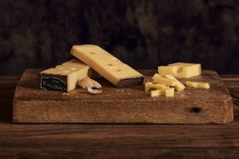 KB Cheese Board EMMENTALER AOP