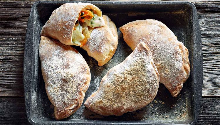 group-emmi-kaltbach-recipe-photo-calzone